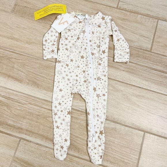 Velvet Fawn: Stars Footie Onesie NWT NEW Size 0-3 months - Picture 2 of 6